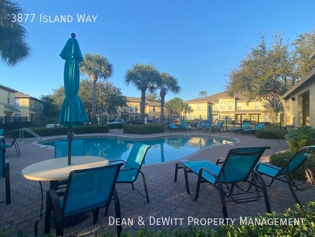 Building Photo - 3877 Island Way