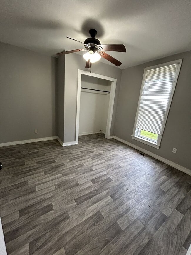 Building Photo - Welcome Home! 3BR/1BA House w/Large Fenced-In Backyard!