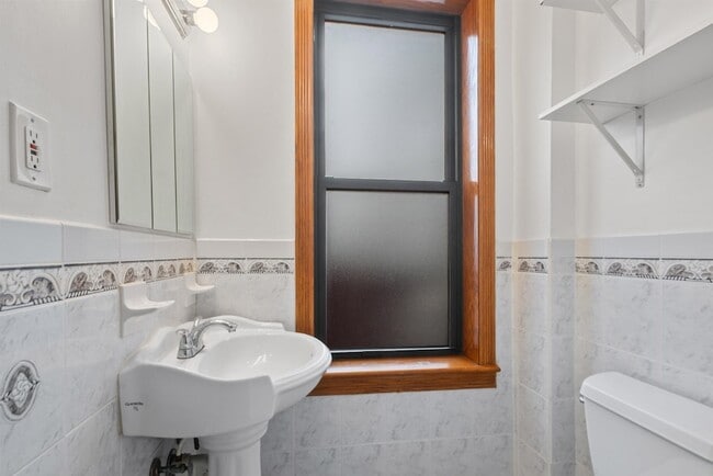 Building Photo - 800 Ocean Ave