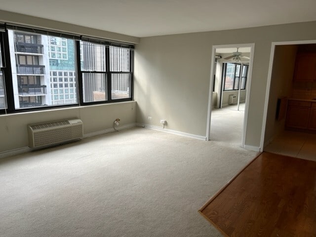 Building Photo - 850 N Dewitt Pl