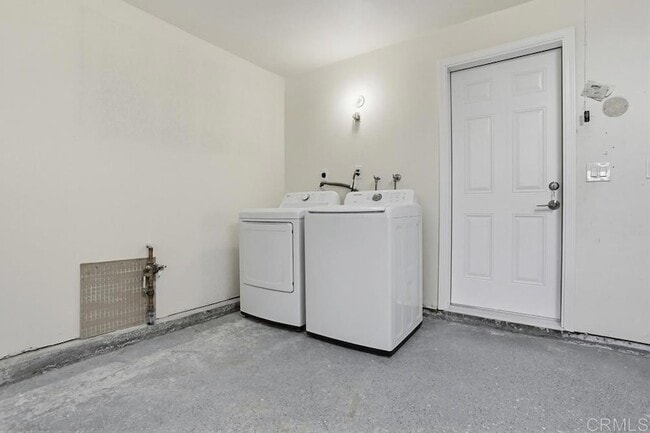 Building Photo - 7947 Calle Madrid