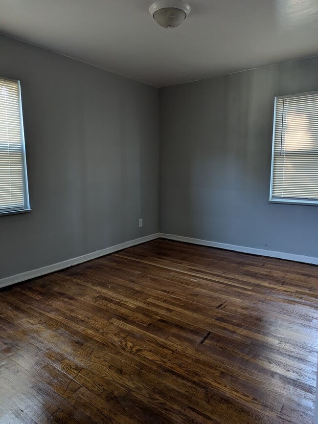 Building Photo - 5772 Guilford- 3 Beds & 1.5 Bath for Rent!