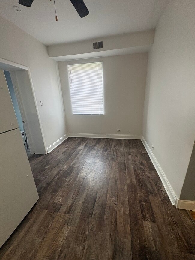 Building Photo - 4147 W Arthington St