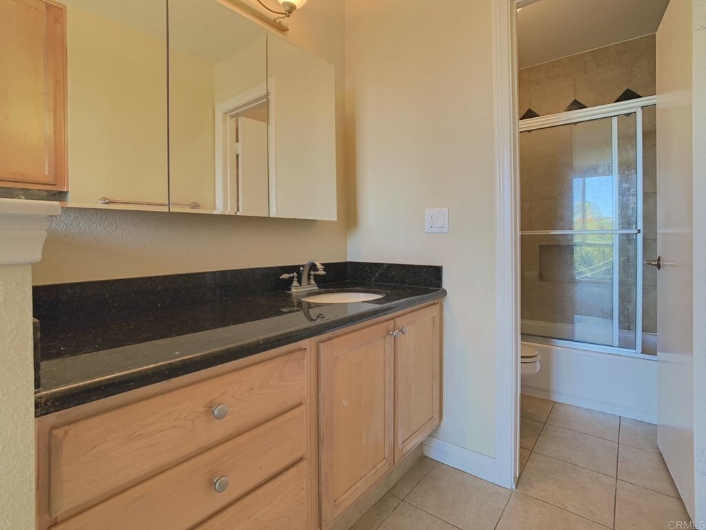 Building Photo - 4860 Rolando Ct