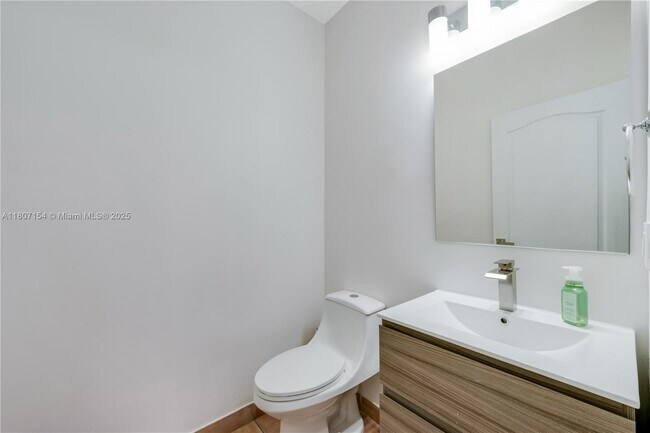 Building Photo - 15338 SW 141st Ct