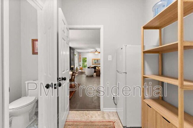 Building Photo - 1809 Winding Way
