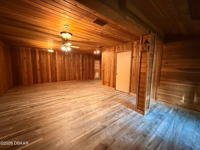 Building Photo - 711 Freda Ln