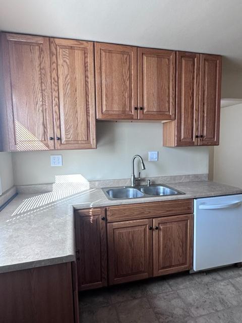 Building Photo - 1042 7th St NW