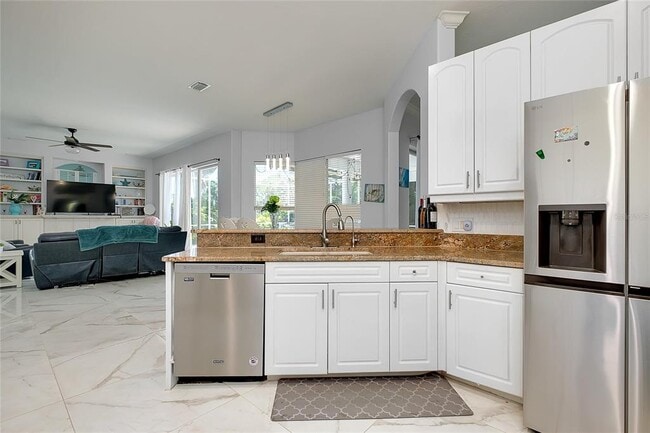Building Photo - 360 Cedarbrook Ct