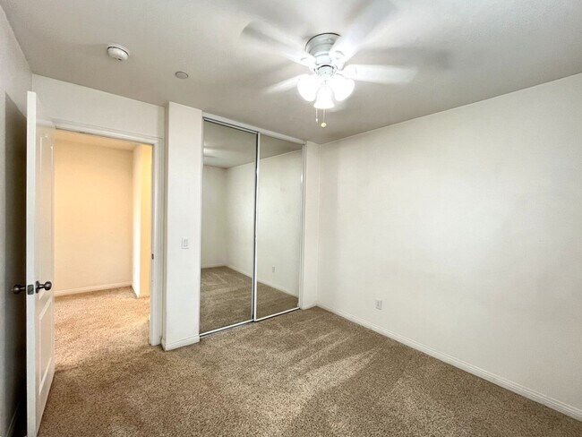 Building Photo - 14601 Serenade Dr