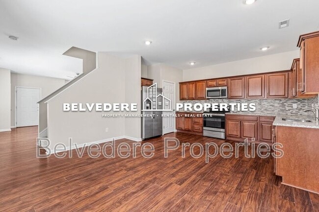 Building Photo - 116 Summerland Dr
