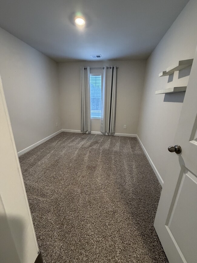 Building Photo - 1453 Old Rivers Rd