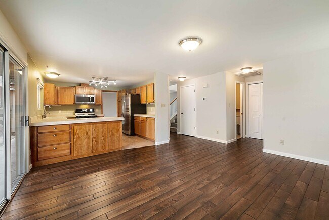 Building Photo - 1642 Caulsa Lane - Coming Soon - Available Mid May!!