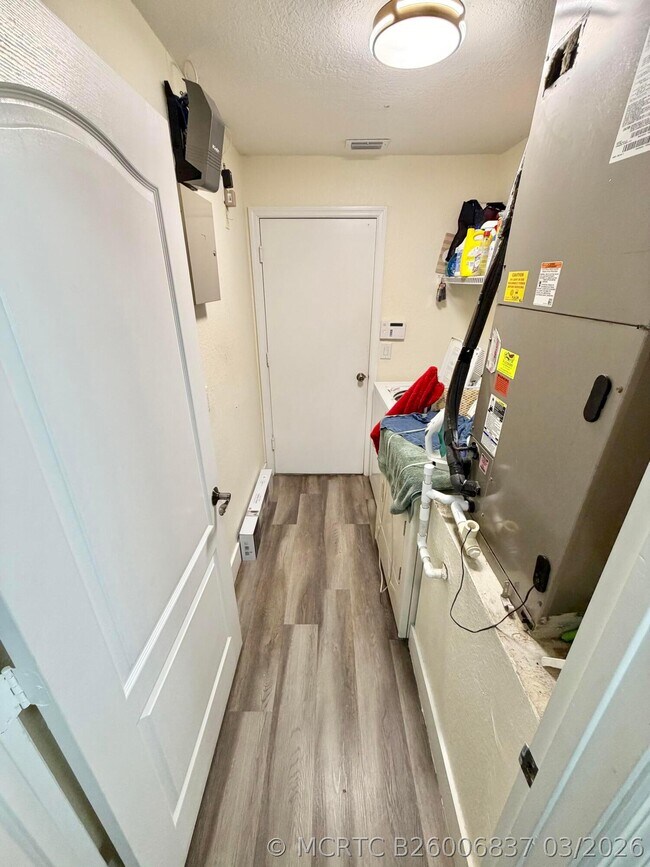 Building Photo - 159 Berenger Walk