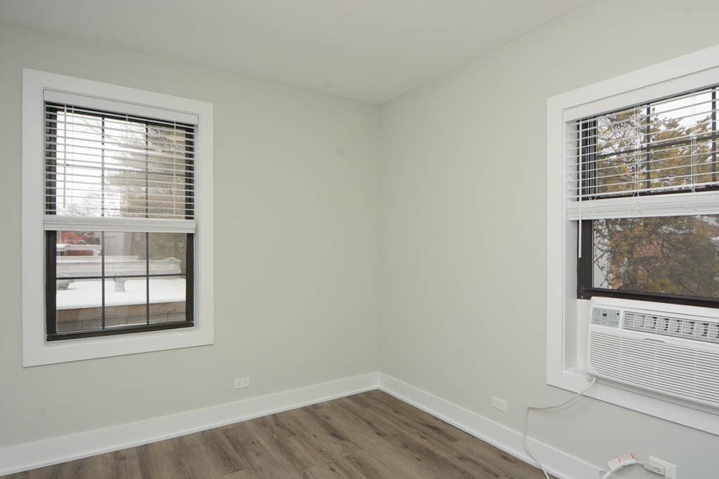 Building Photo - 730 St Johns Ave