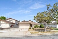 Building Photo - Beautiful Torrance Home