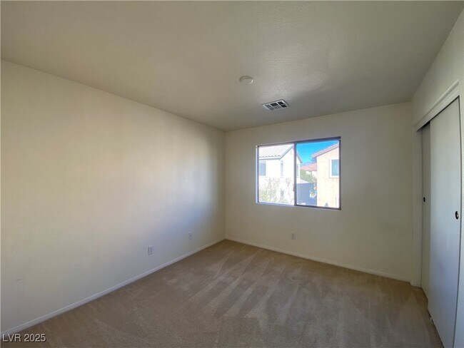 Building Photo - 1850 Bayhurst Ave
