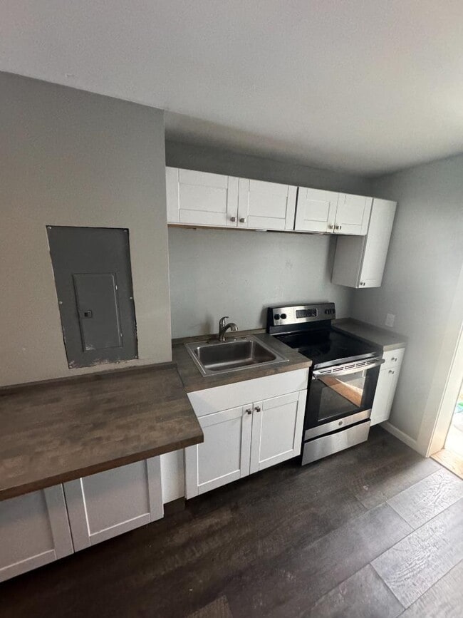 Building Photo - 308 Lockard Ave