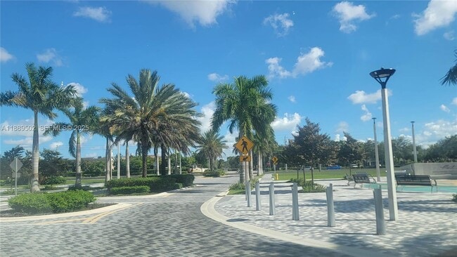 Building Photo - 5923 Manchester Way