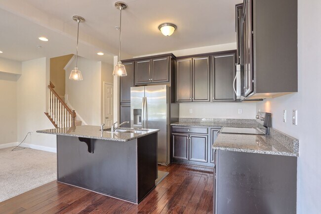 Building Photo - TOWNHOME AVAILABLE IN THE CHARTER HOMES - DEER RUN COMMONS