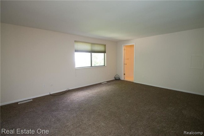 Building Photo - 27081 Farmbrook Villa Dr