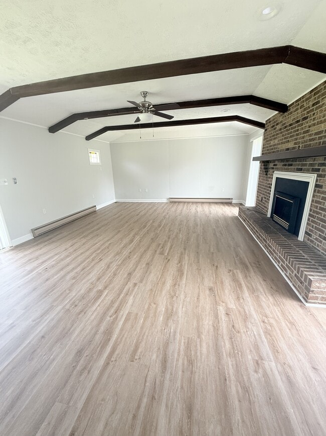 Building Photo - 1303 SC-90