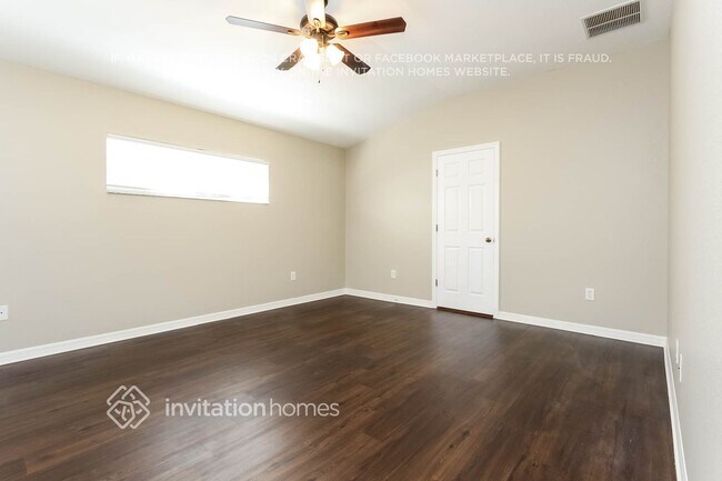 Building Photo - 5140 Layton Dr