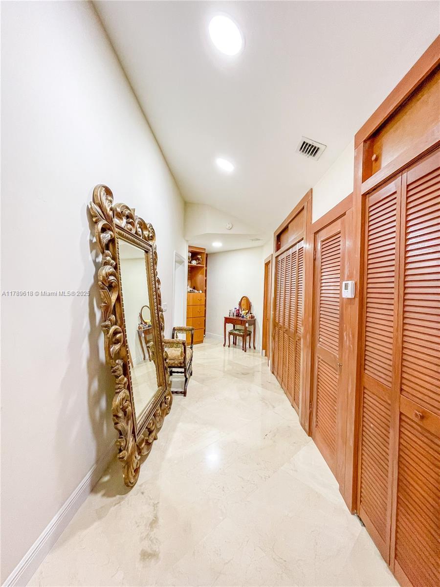Building Photo - 194 Caoba Ct