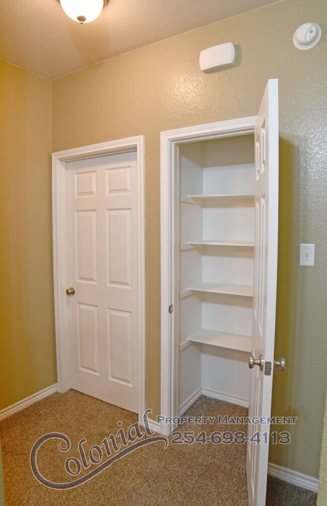 Building Photo - AVAILABLE SOON!