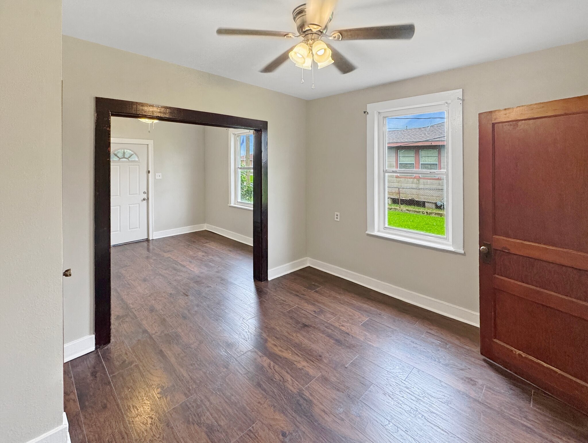 Building Photo - 663 Victory Dr