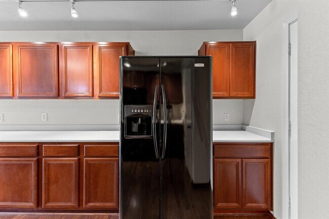 Building Photo - 5508 Tabby Cove