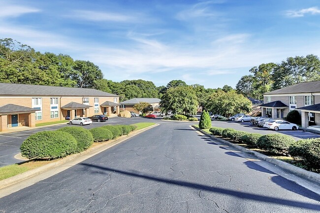 Building Photo - Northside Townhomes - 2 Bedroom 2.5 Bath