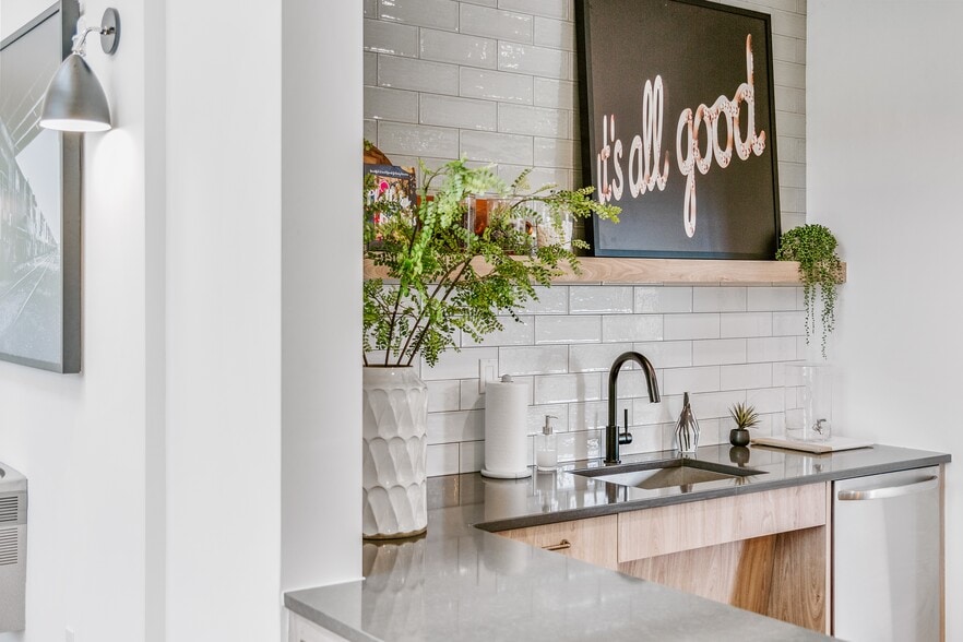 Primary Photo - Isabella Apartment Homes
