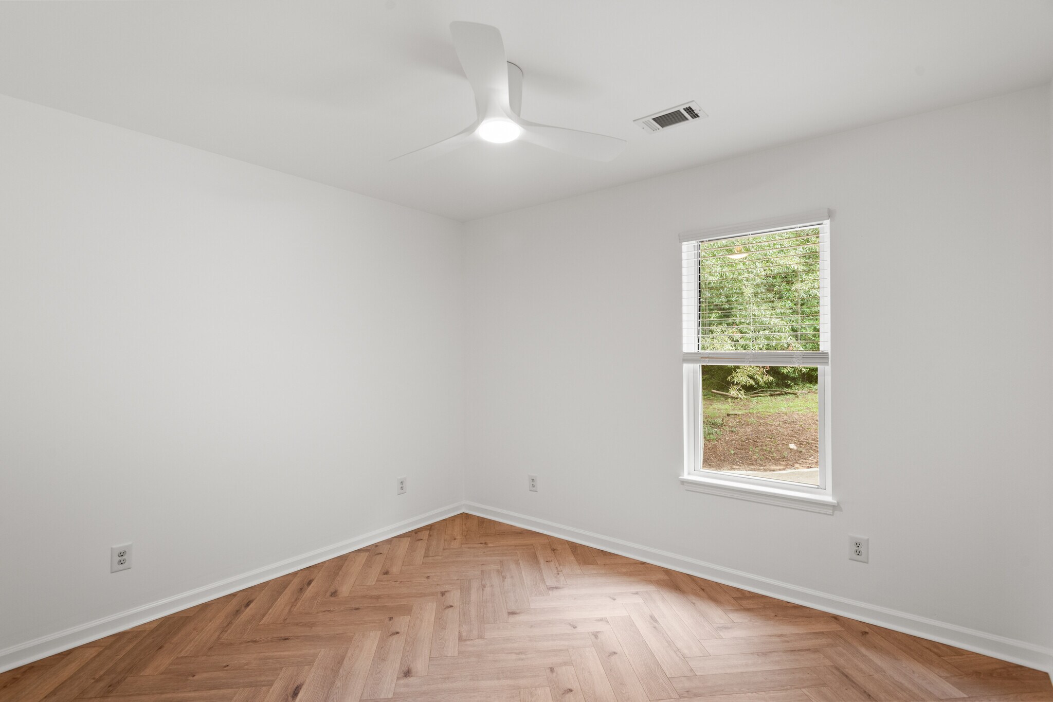 Building Photo - 907 Beaufort St