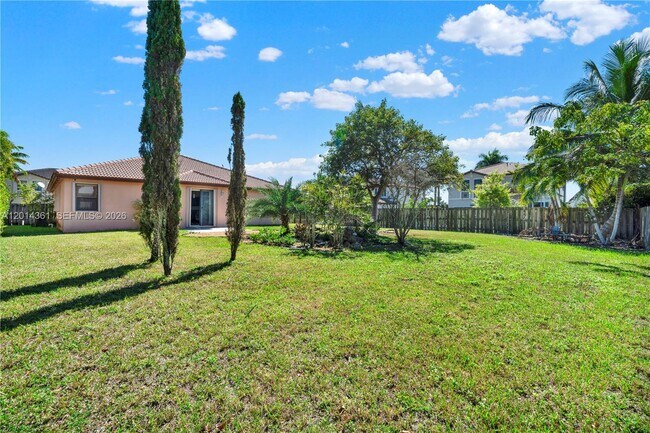 Building Photo - 11924 SW 155th Ct