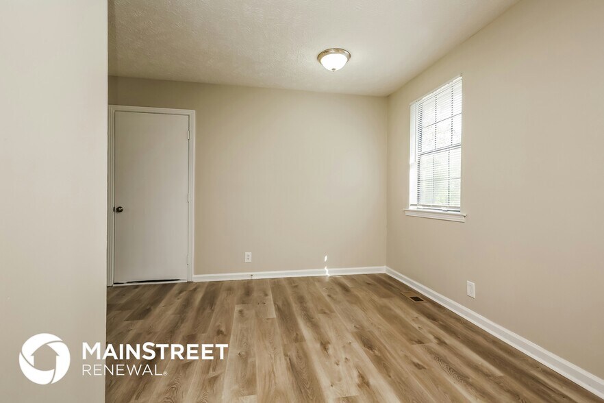 Building Photo - 637 Rehnea Dr