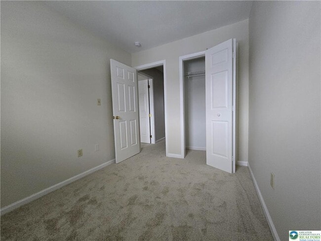 Building Photo - 1223 N Albright Ave