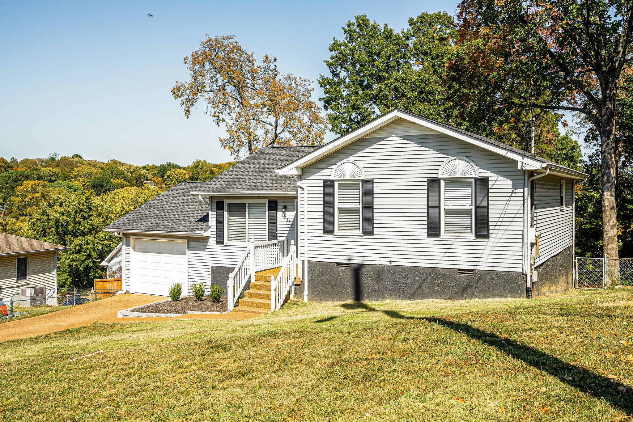 Building Photo - 5317 Ashlawn Dr