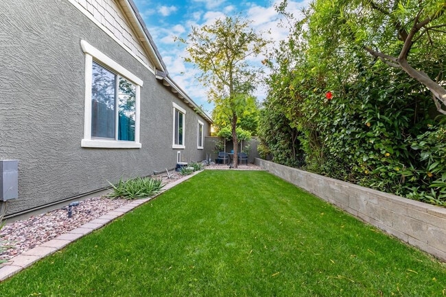 Building Photo - 4499 N Arbor Way