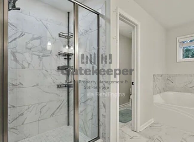 Building Photo - 205 Valley View Dr