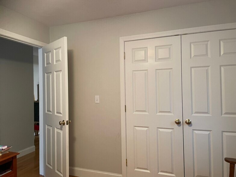 Building Photo - 19 Lafayette Rd