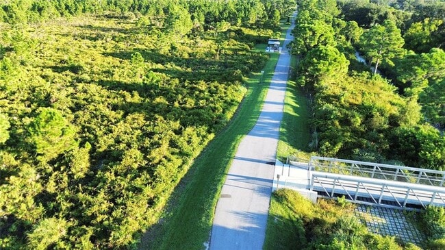 Building Photo - 7433 Battalla Rd