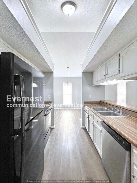 Building Photo - 3575 Shadow Oaks Pkwy