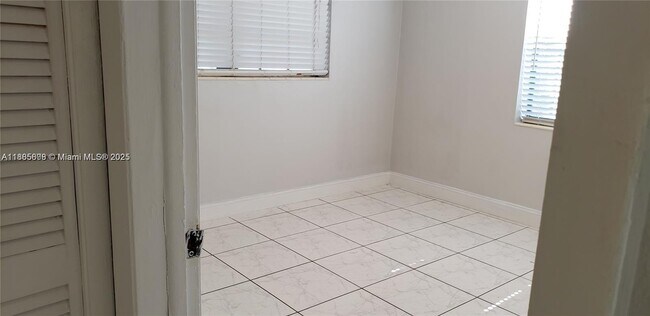Building Photo - 9400 SW 180th St