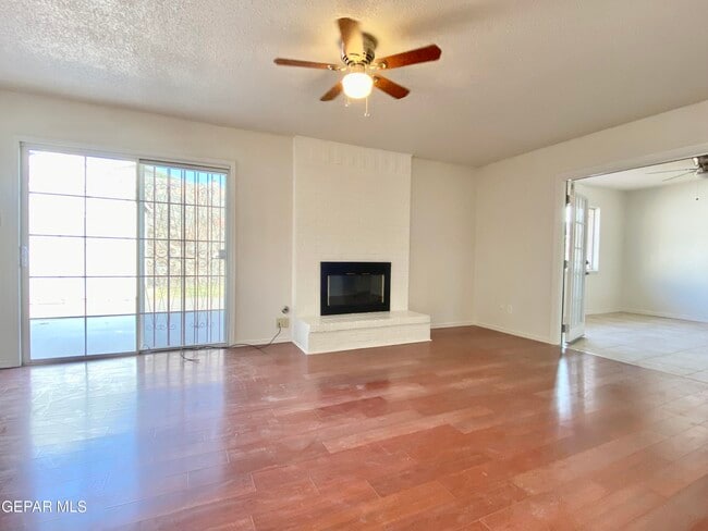 Building Photo - 308 Cabaret Dr