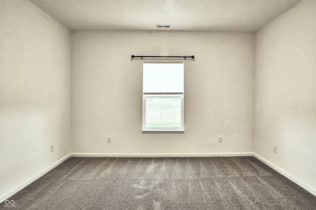 Building Photo - 681 N Crystal Dr