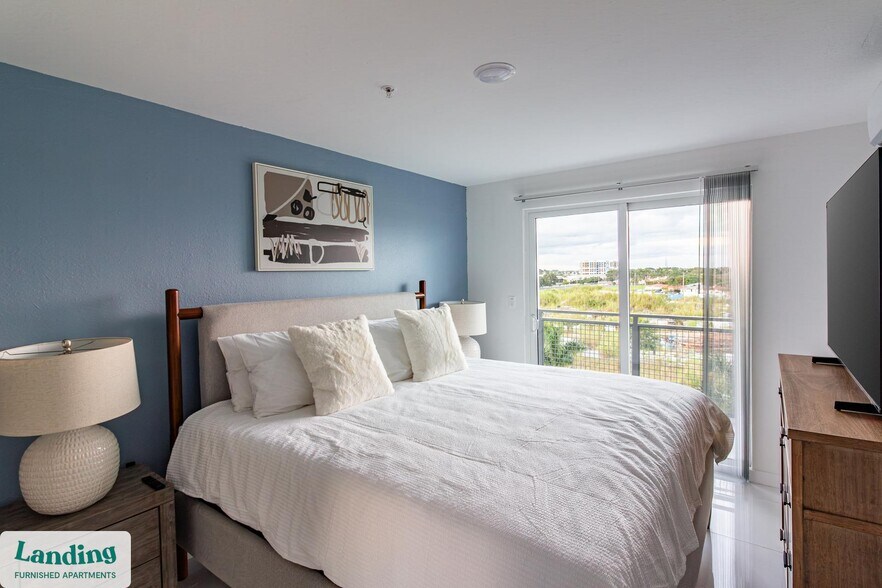 Building Photo - 25850 SW 140th Ct