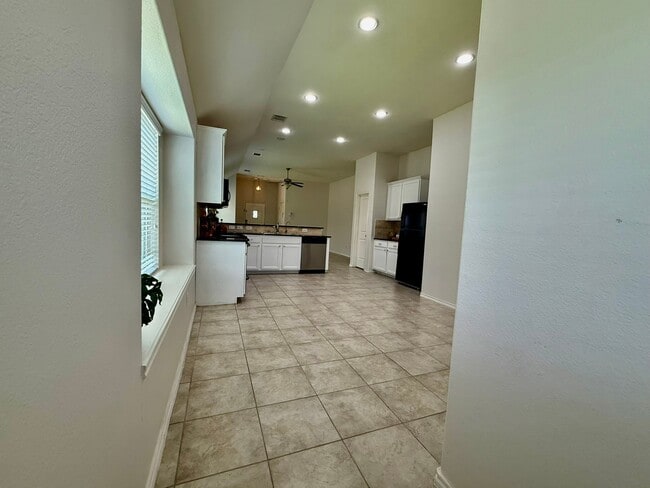 Building Photo - 3643 Goldleaf Trail Dr