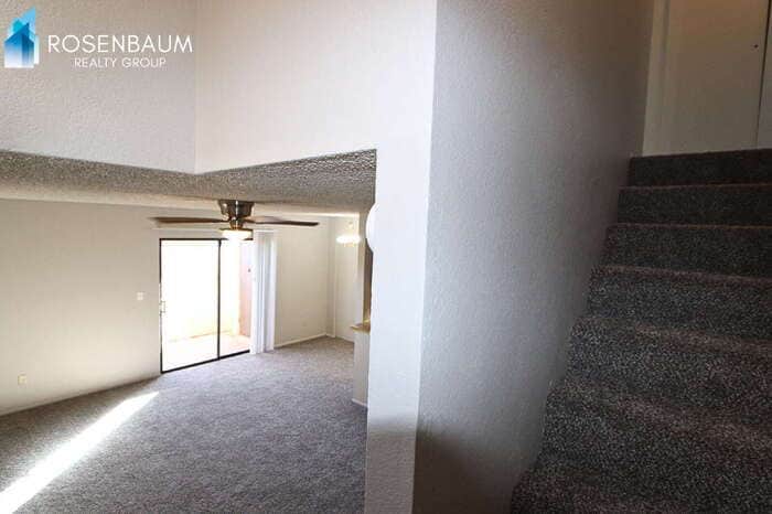 Building Photo - 410 E 9th Ave