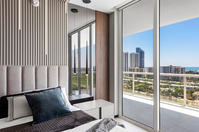 Building Photo - 400 Sunny Isles Blvd